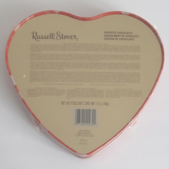 Sealed Elvis heart-shaped tin - chocolate not for consumption - Picture 7 of 7